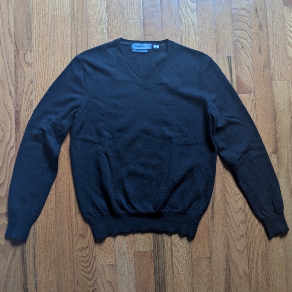 Calvin Klein Men's Merino Wool V Neck Sweater - Picture 1 of 4